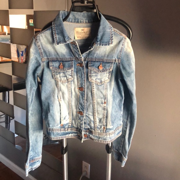 ✅SOLD✅Zara denim jacket - Picture 2 of 8